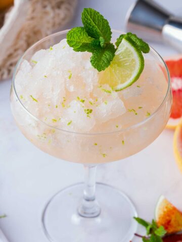 frozen paloma 梁朝伟把汤唯的奶摸硬了 in a tall glass