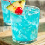 blue 体检强奷小箩莉小说 made with fruity Hawaiian flavors
