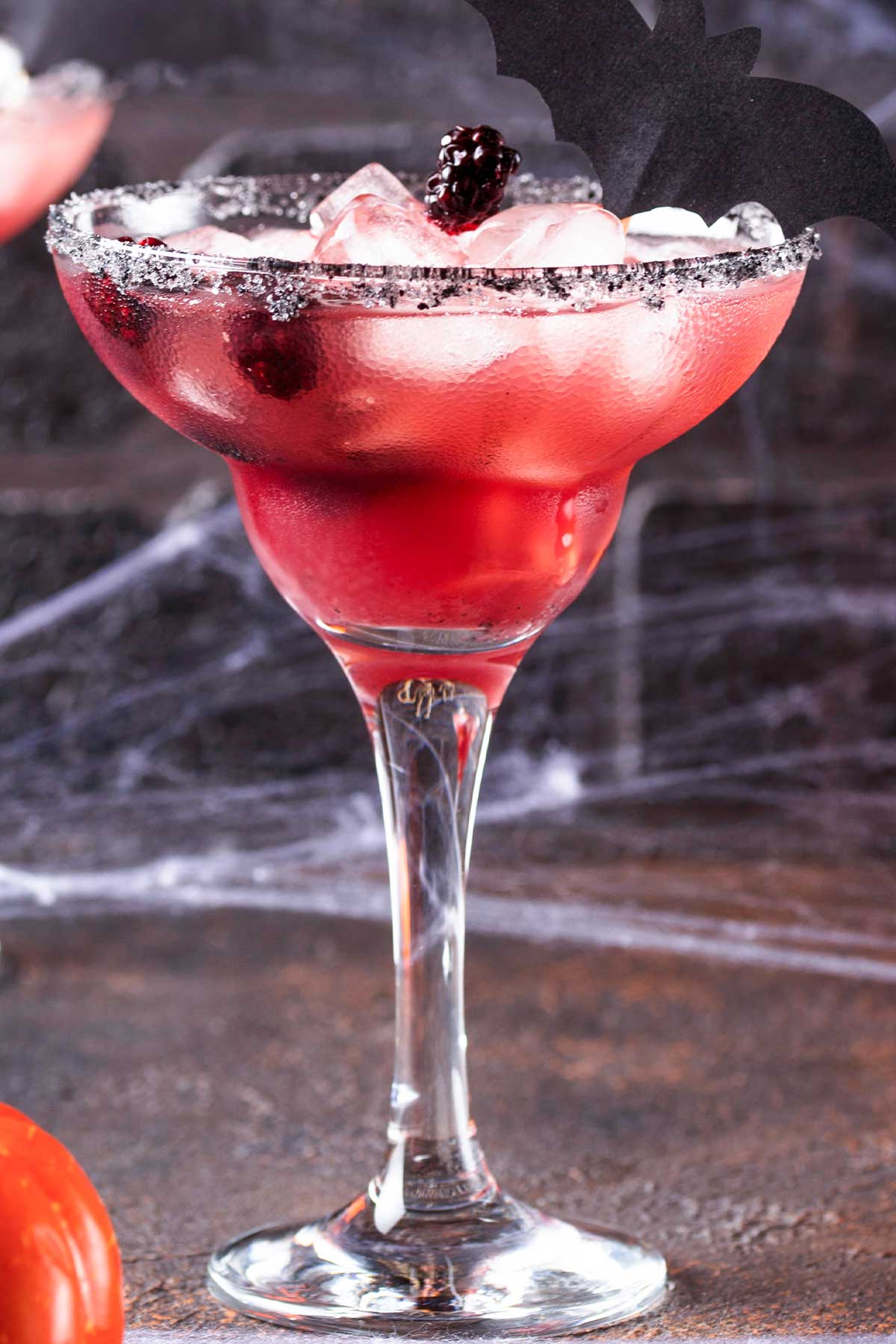 red 欧美自拍 in a glass for halloween