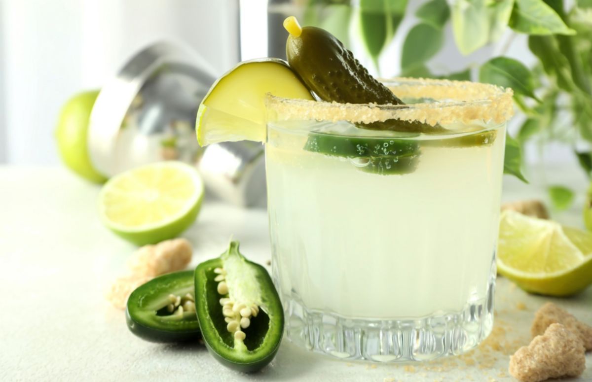 spicy pickle 武侠古典 with jalapenos